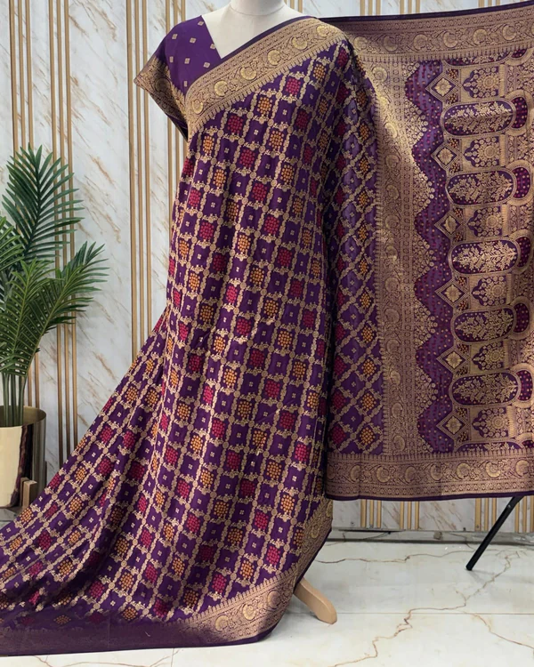Banarasi Dola (Bandhani Meena)