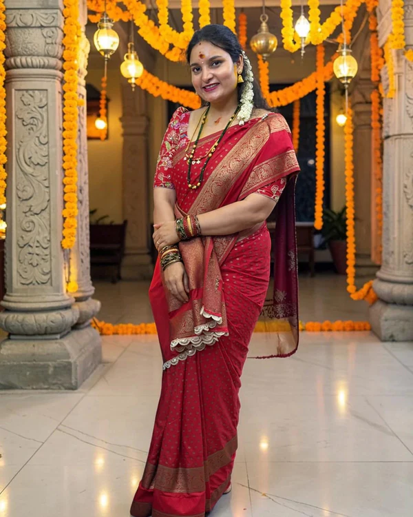 Banarasi Khadi Georgette (Motifs, Mayuri Big Bentex)