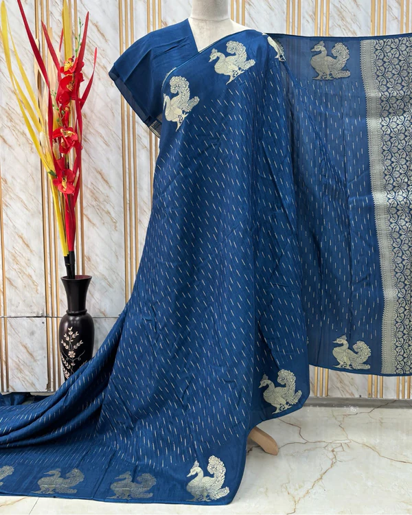 Viscose Saree (Peacock Border)