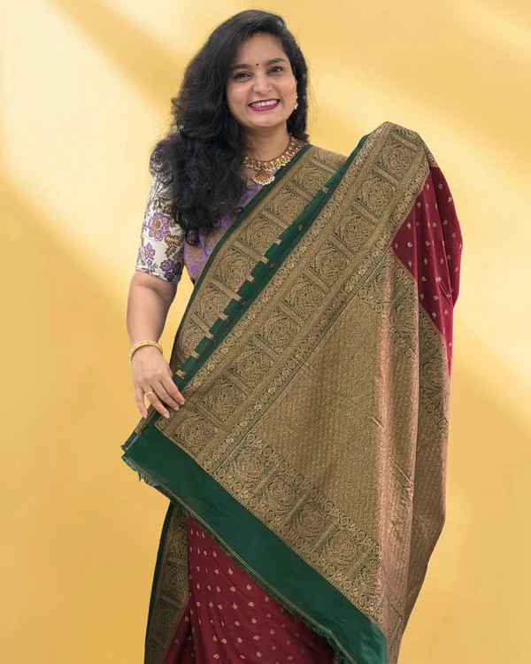Banarasi Khadi Georgette (Leaf Motifs, Grand Border & Pallu)