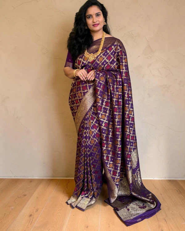 Banarasi Dola (Bandhani Meena)