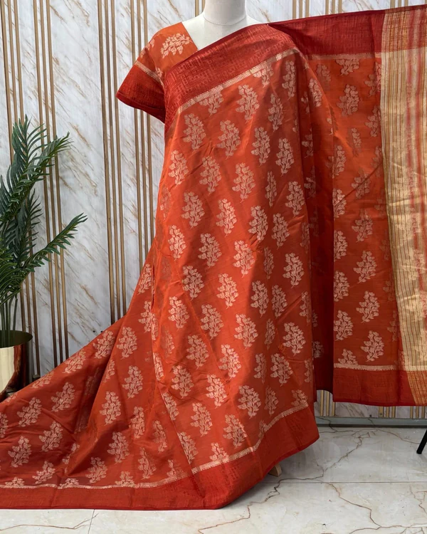 Tussar Saree (Floral Motifs, Embossed Border)