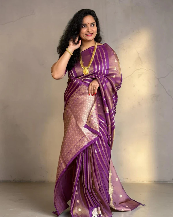 Viscose Saree (Borderless, Elephant Motifs)
