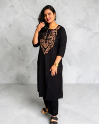 Flex Cotton 2-Piece Kurta Set (Applique Detailing) thumbnail 3