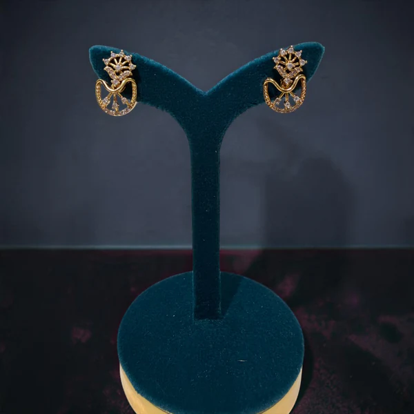 Necklace (Fancy, Crescent Moon Design)
