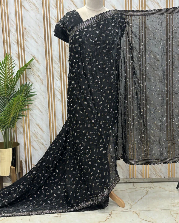 Designer Saree (Piping Work)